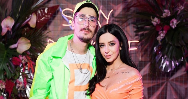 Жена Позитива из "Время и Стекло" показала, как выглядит без макияжа