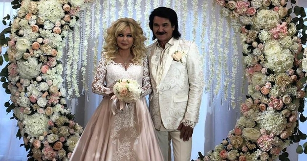 Марина и Павел Зибровы: "25 лет назад у нас не было свадьбы"