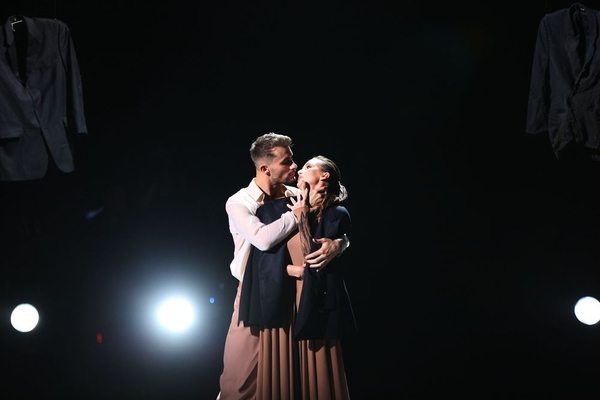 Александр Прохоров и Анна Ризатдинова стали лидерами первого эфира "Танці з зірками"