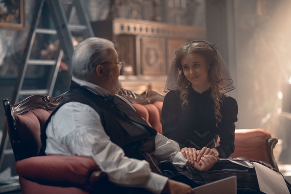 Сериал "Крепостная": 10 фактов о костюмированной драме