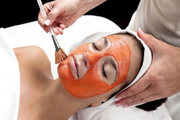 Антиэйдж уход: ТОП-5 лучших масок из глины для разного типа лица