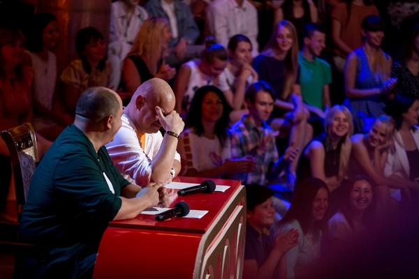 "1+1" покажет 16 сезон "Рассмеши комика" в обновленном формате