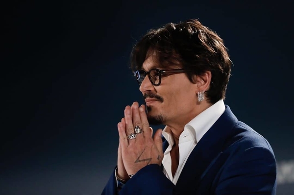 Джонни Депп появился на Венецианском кинофестивале: фото