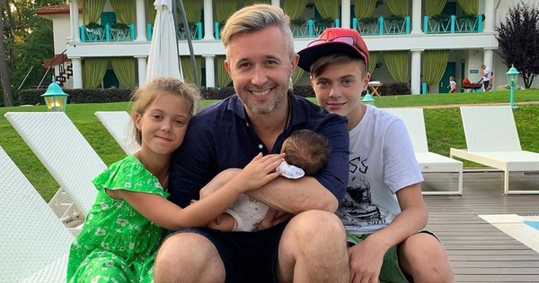 Сергей Бабкин показал первое фото с крестин сына Елисея