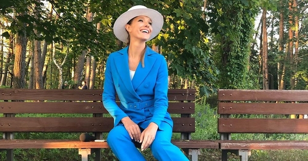 "Еще немного лета": Катя Осадчая показала фото в купальнике