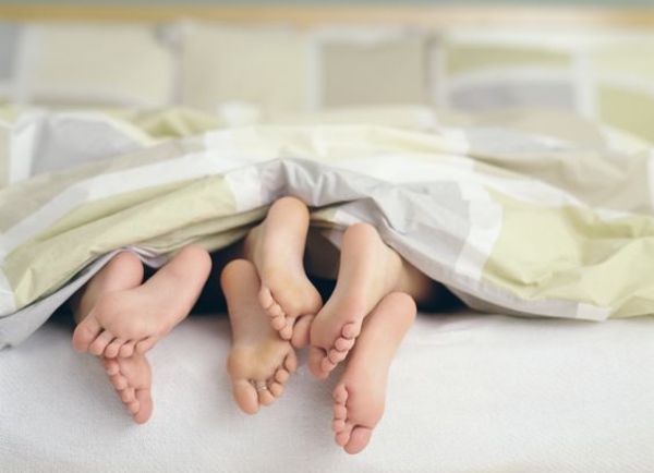 "Шведская семья": 6 правил счастливых полиаморных отношений