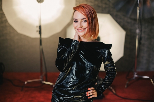 "Толкали и бросали жвачки в волосы": Виктория Булитко вспомнила о буллинге в школе