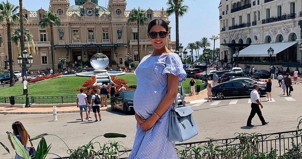 Экс-"ВИА Гра" Санта Димопулос подробно рассказала о родах в Монако