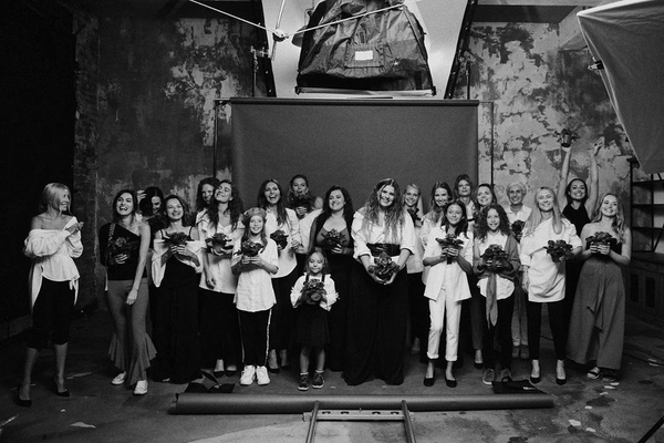 KAZKA отметила первую годовщину мегапопулярного клипа "Плакала"