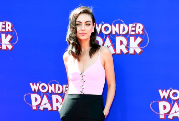 Мила Кунис кардинально сменила имидж: как сейчас выглядит актриса