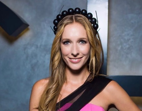 "Спрашивают, как мои косточки": Осадчая рассказала о мошенниках в Сети, использующих ее имя