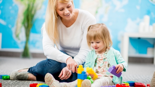 Поиск и выбор няни для ребенка