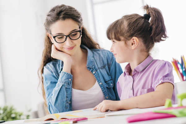 Поиск и выбор няни для ребенка