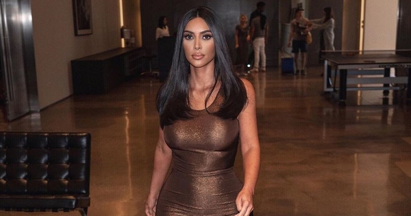 Ким Кардашьян опубликовала ранее удаленный снимок с мужем