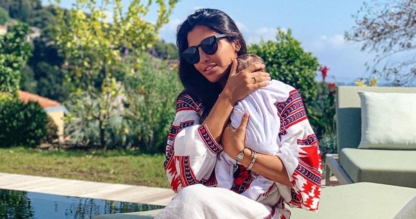 Санта Димопулос рассекретила имя новорожденной дочери