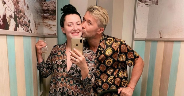 "Єви і Адами": Сергей Бабкин вместе с женой снялся в новом клипе