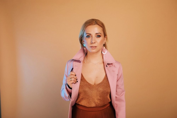 Тоня Матвиенко презентовала песню-воспоминание “Не відповідай“