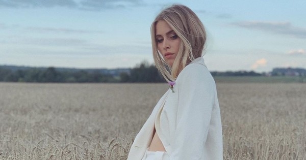 И снова вышиванка: Стильная внучка Ротару показала яркий look из Нью-Йорка