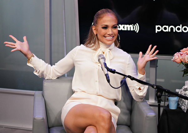 На Дженнифер Лопес подали в суд из-за ее снимка в Instagram