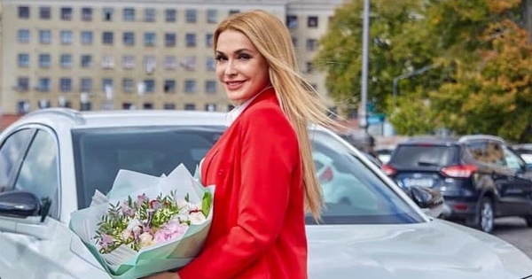 "Настоящая красавица": Ольга Сумская восхитила Сеть украинским нарядом