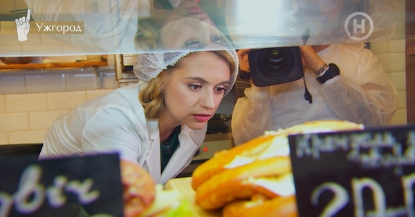 Ведущая "Ревизор Х" чуть не отравилась выпечкой с сырой начинкой