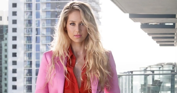 Анна Курникова подогрела слухи о тайной свадьбе с Энрике Иглесиасом