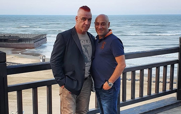 "Это чисто Питер": Менеджер Rammstein ударил охранника по голове в Петербурге