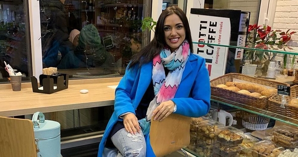 Вика из "НеАнгелов" показала редкое семейное фото