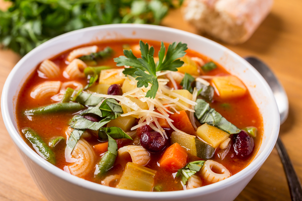 Легкий и полезный рецепт на обед: как приготовить суп с фрикадельками. Читайте на ростовсэс.рф