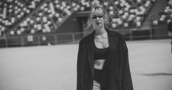 Светлана Лобода заинтриговала фанов снимком с неизвестным мужчиной