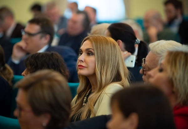 Владимир Зеленский встретился с представителями украинского шоу-биза: фото