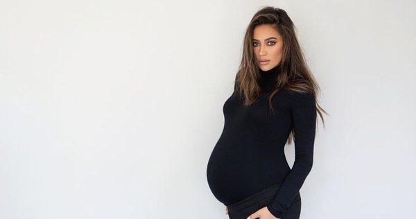 Звезда сериала "Милые обманщицы" Шей Митчелл родила первенца