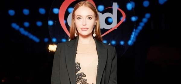 Спасибо докторам: Слава Каминская попала под капельницу на гастролях