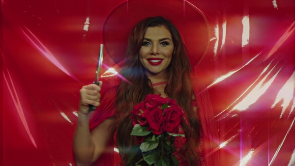 Песня дня: Анна Седокова представила клип "Алые губы"