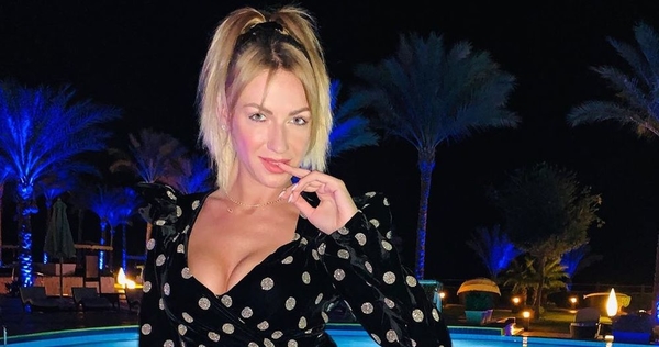 Горячее фото: Леся Никитюк похвасталась фигурой в бикини