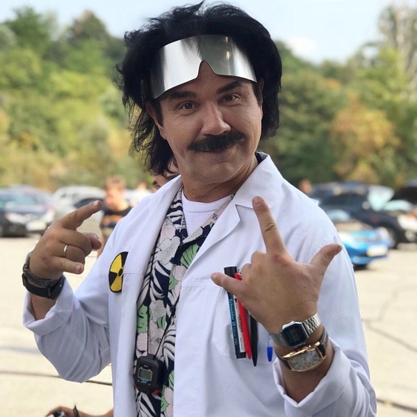 Павел Зибров рассказал, как грелся по ночам с Дашей Астафьевой