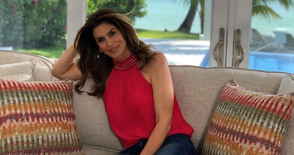 Редкое фото: Супермодель Синди Кроуфорд показала своих сестер