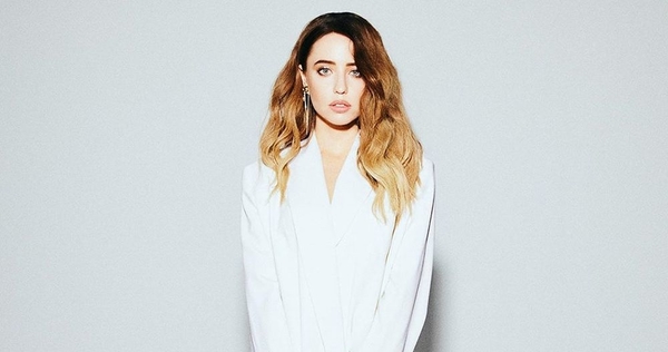 Надя Дорофеева показала милое селфи с мамой из Барселоны