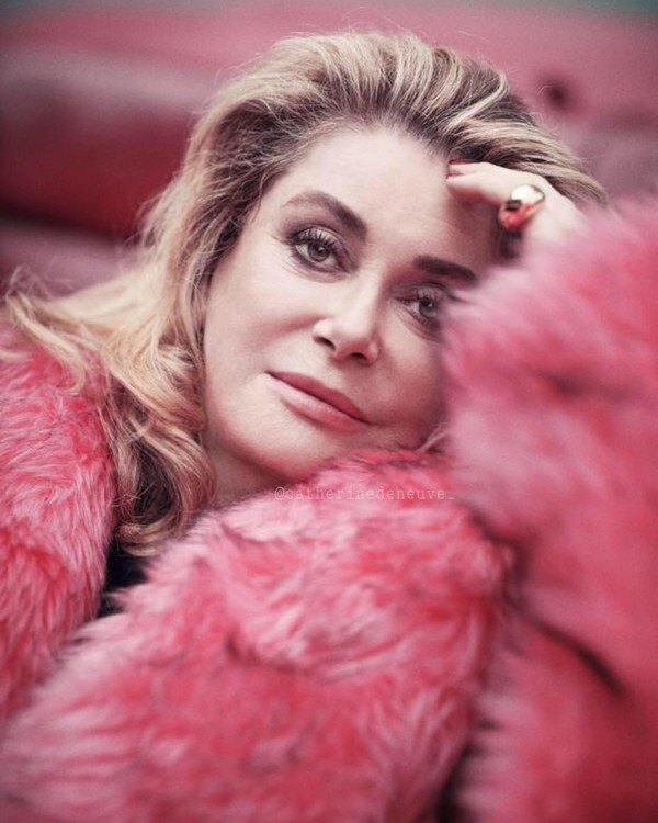 Катрин Денев восстанавливается после ишемического инсульта