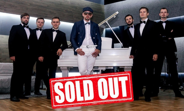 Полиграф ШарикOFF начал юбилейный тур с солдаута