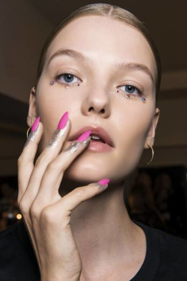 Психология маникюра: Что любимый цвет лака расскажет о вашем характере