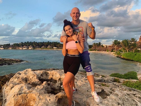 "Сколько нежности и позитива": Потап запостил новый снимок с Каменских