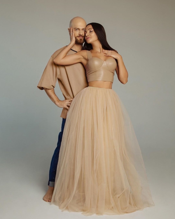 Влад Яма вместе с супругой Лилианой снялся в нежной фотосессии