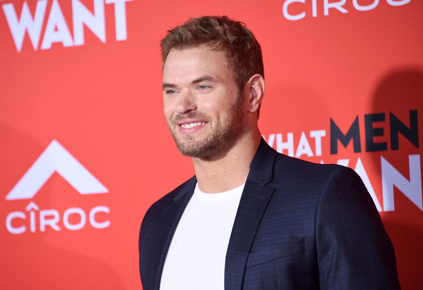 Звезда "Сумерек" Келлан Латс впервые станет отцом