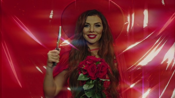 "Хочу тебя на Рождество": Седокова засветила округлившиеся формы в белье