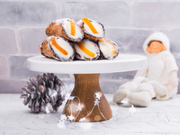 Канноли с рикоттой  и апельсиновыми цукатами по-сицилийски