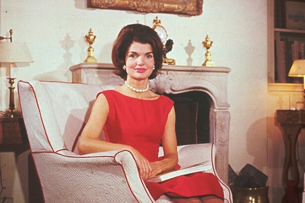 Джекки навсегда: ТОП-6 уроков стиля от Жаклин Кеннеди