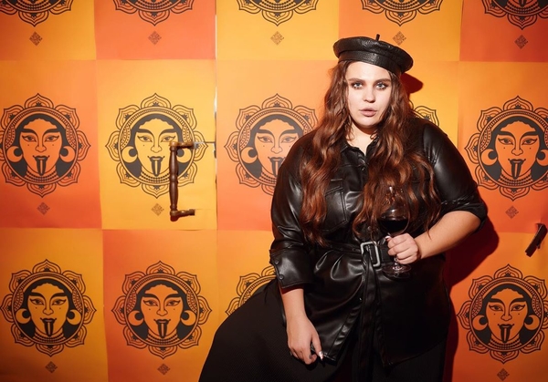 KAZKA презентовала зажигательный трек "Грай" - видео