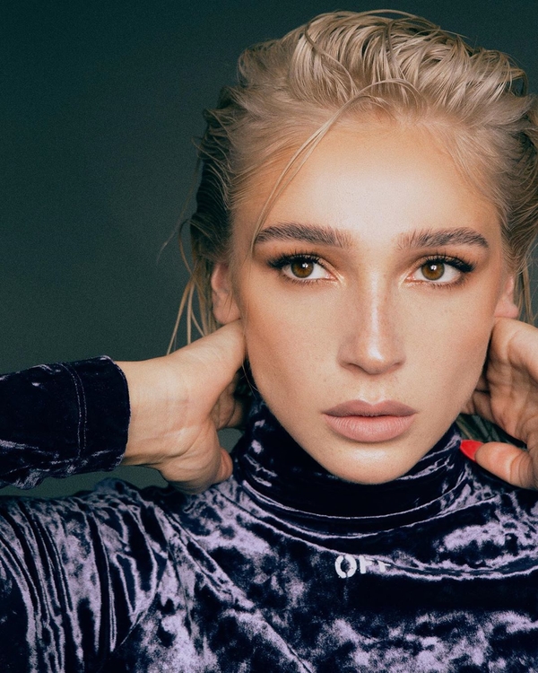 "Зачем?": Ведущая "Орла и решки" удивила поклонников кардинальной сменой имиджа