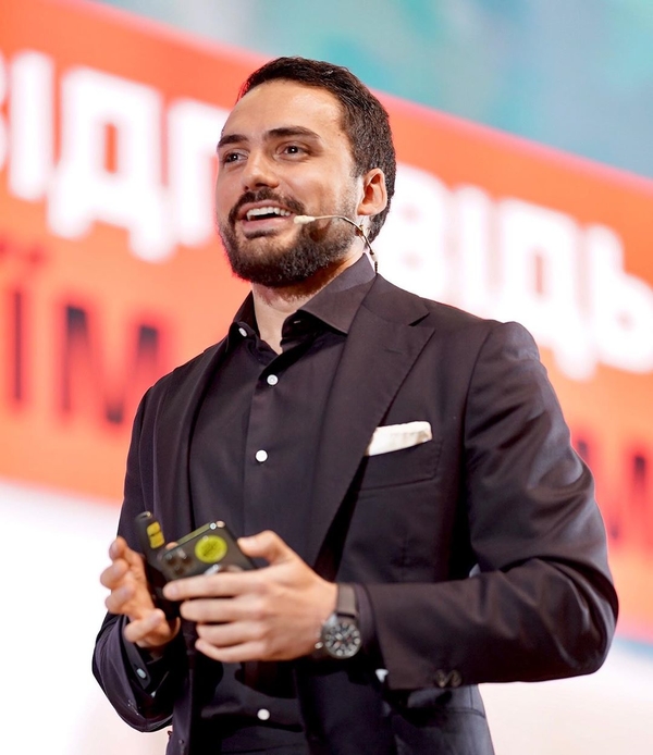 Известно имя новой возлюбленной Эдгара Каминского